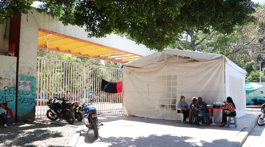 Universidad paralizada en Oaxaca; huelga sin rumbo