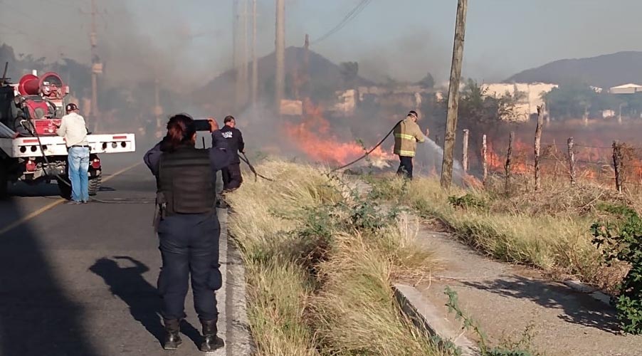 Incendio pone en riesgo las instalaciones del Instituto Tecnológico de Salina Cruz
