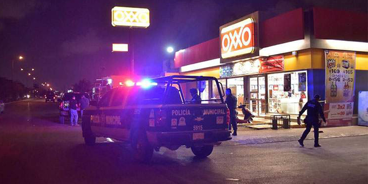 Asaltan a empleados de un Oxxo en Salina Cruz | El Imparcial de Oaxaca