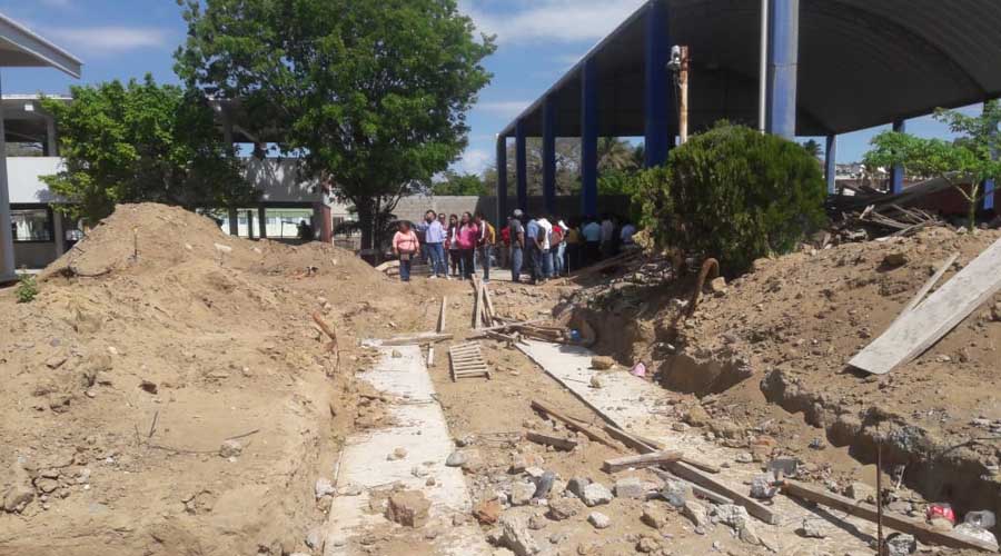 Reconstrucción de aulas en el Istmo, a paso lento | El Imparcial de Oaxaca