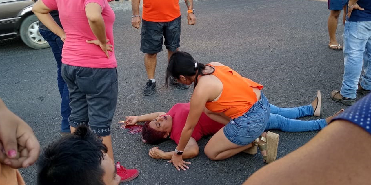 Imprudente automovilista atropella a mujer en Salina Cruz | El Imparcial de Oaxaca