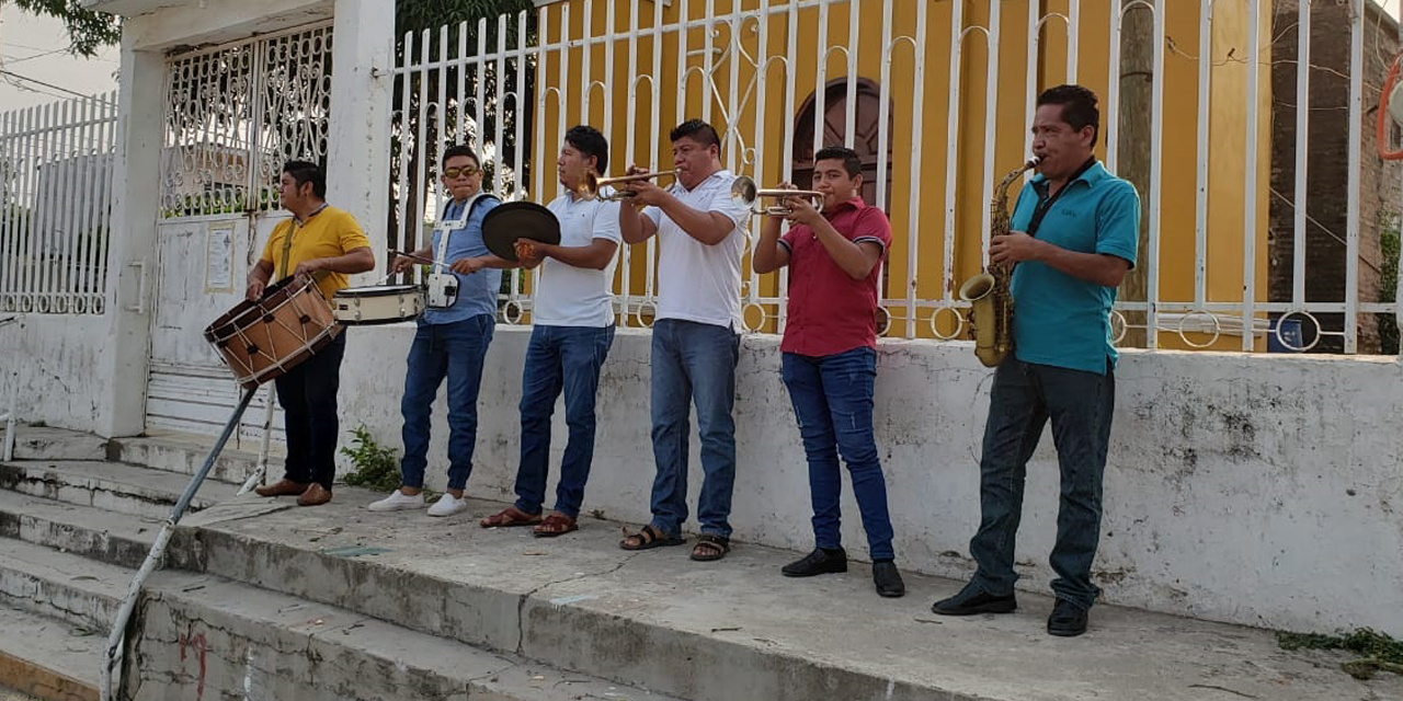 Bandas de música piden apoyo por falta de empleo en Juchitán | El Imparcial de Oaxaca