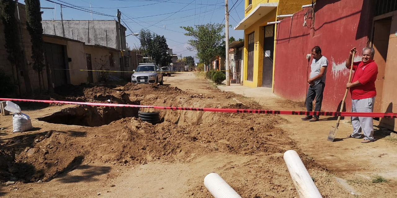 Piden atender socavón en Santa Cruz Xoxocotlán | El Imparcial de Oaxaca