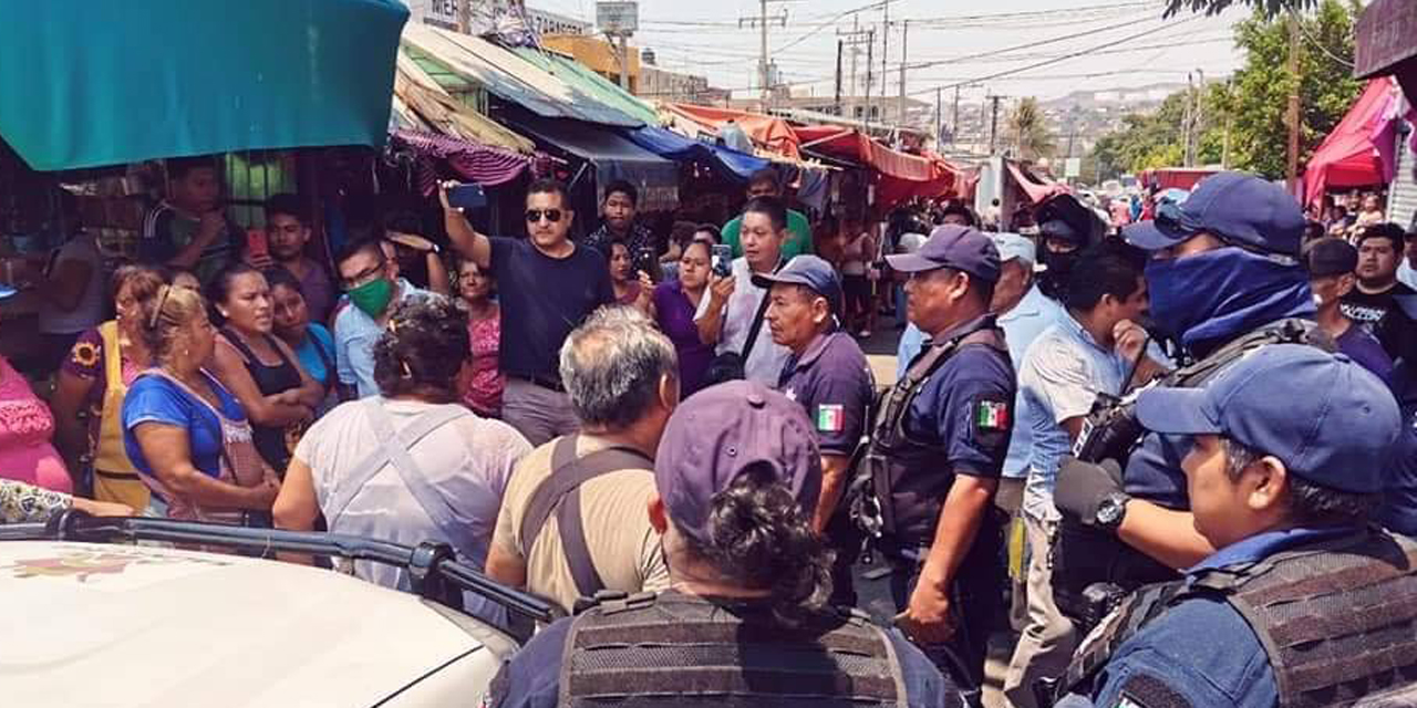Comerciantes piden cese de directora de mercados para acabar disputa | El Imparcial de Oaxaca