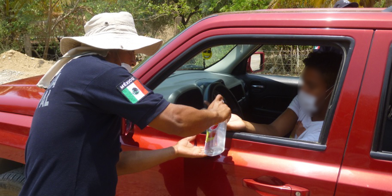 Valerio Trujano cierra accesos para evitar contagios de Covid-19 | El Imparcial de Oaxaca