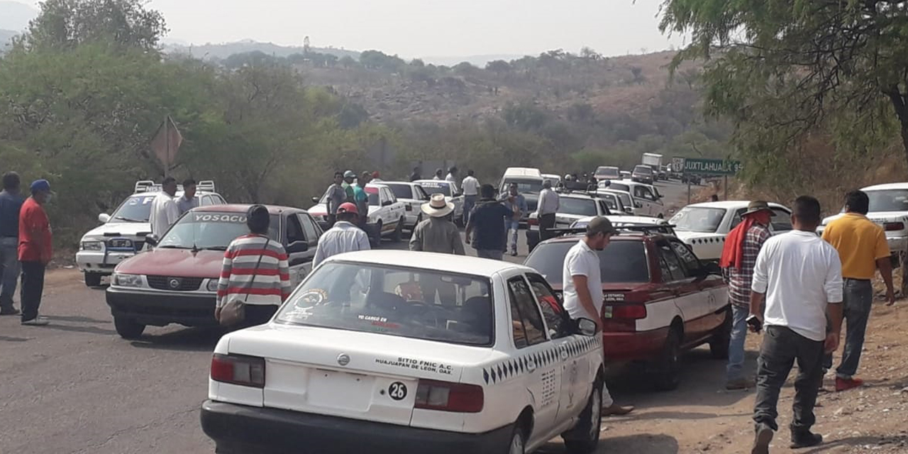 Integrantes del FNIC en Huajuapan bloquean carretera en protesta | El Imparcial de Oaxaca