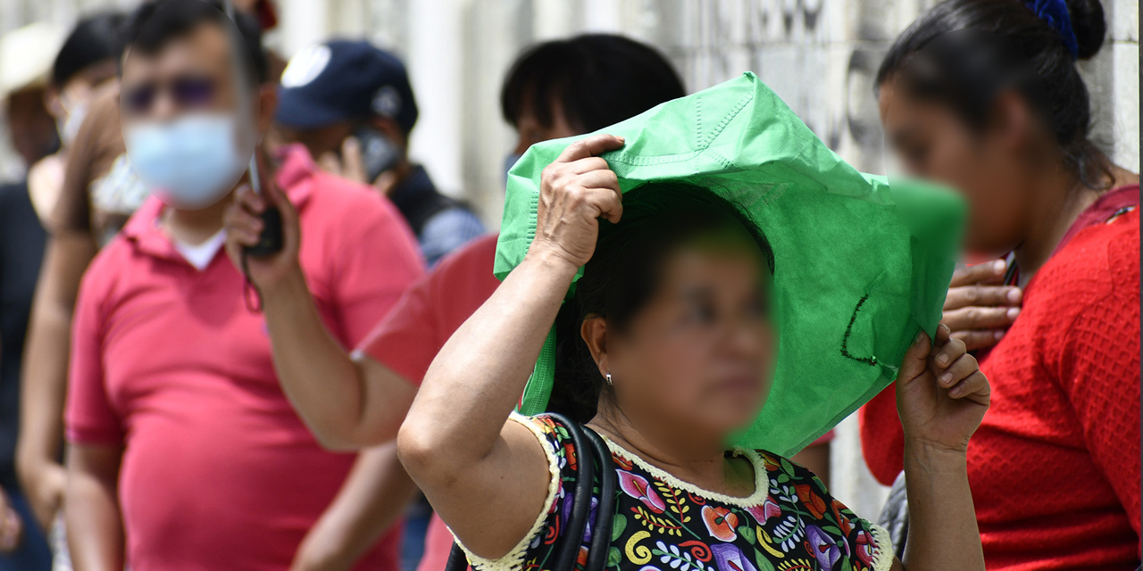 Activos 12 incendios forestales en Oaxaca