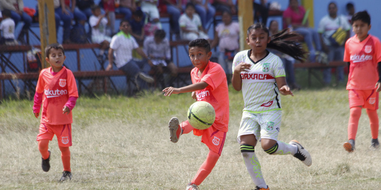 Escuela de Futbol Presidente Benito Juárez; puro amor al deporte | El Imparcial de Oaxaca