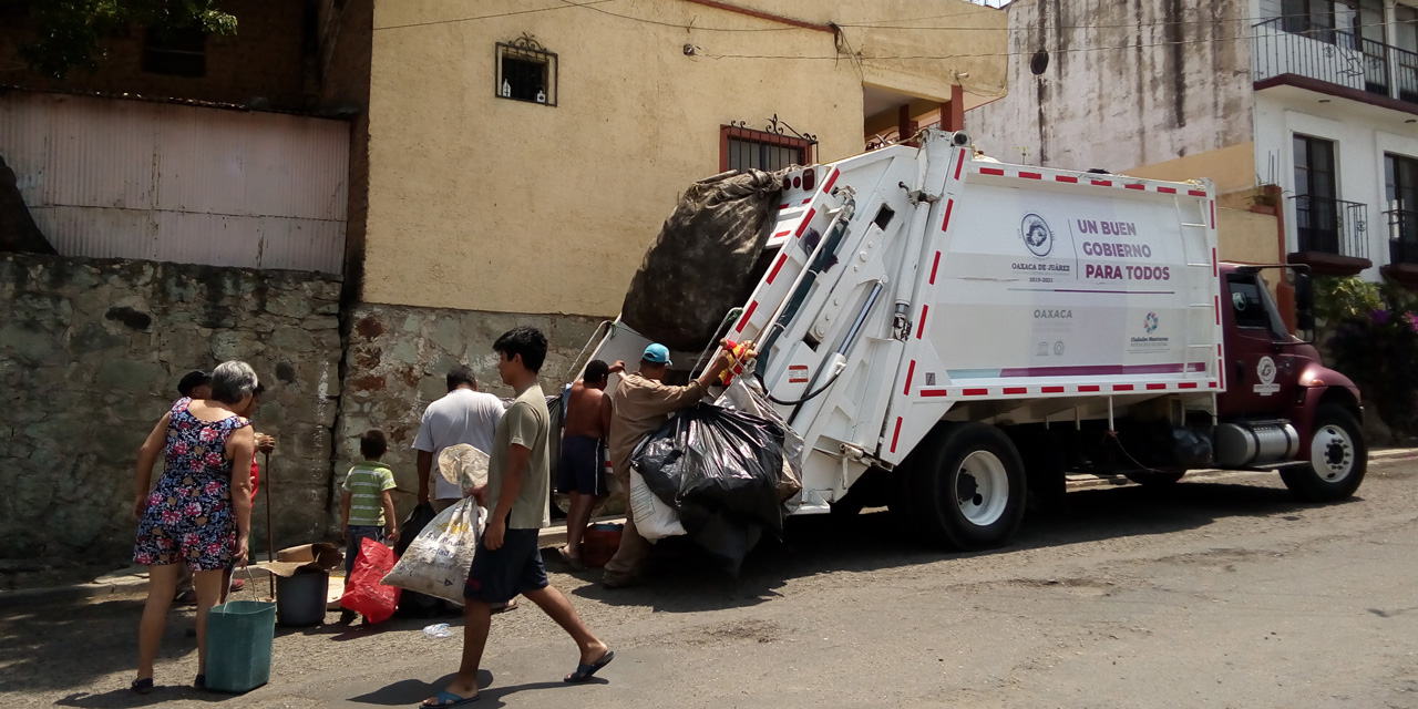 Reclaman a sociedad empatía con los recolectores de basura | El Imparcial de Oaxaca