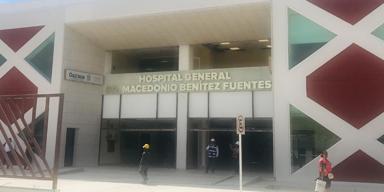 Regalan pescado a familias vulnerables de Salina Cruz