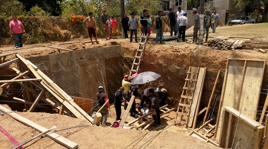 Albañiles caen de un andamio en Ánimas Trujano | El Imparcial de Oaxaca