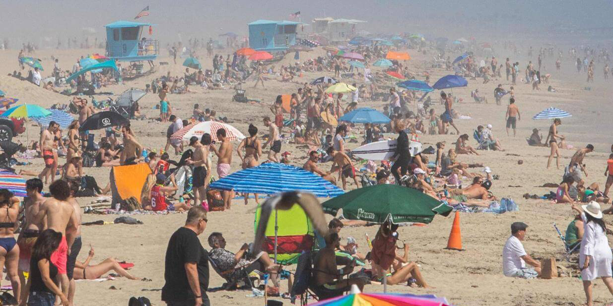 Abarrotan playas de California pese a cuarentena; gobernador las manda cerrar | El Imparcial de Oaxaca
