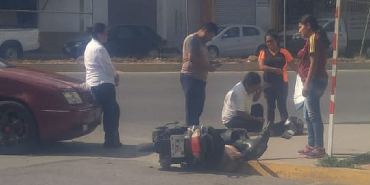 Arrollan a motociclista en Av. Ferrocarril | El Imparcial de Oaxaca