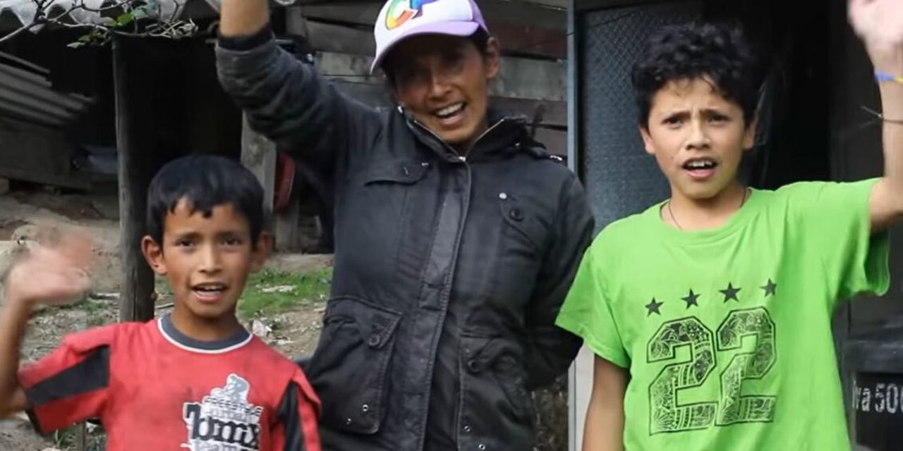 Video: Familia campesina se convierte en youtuber para buscar ingresos | El Imparcial de Oaxaca