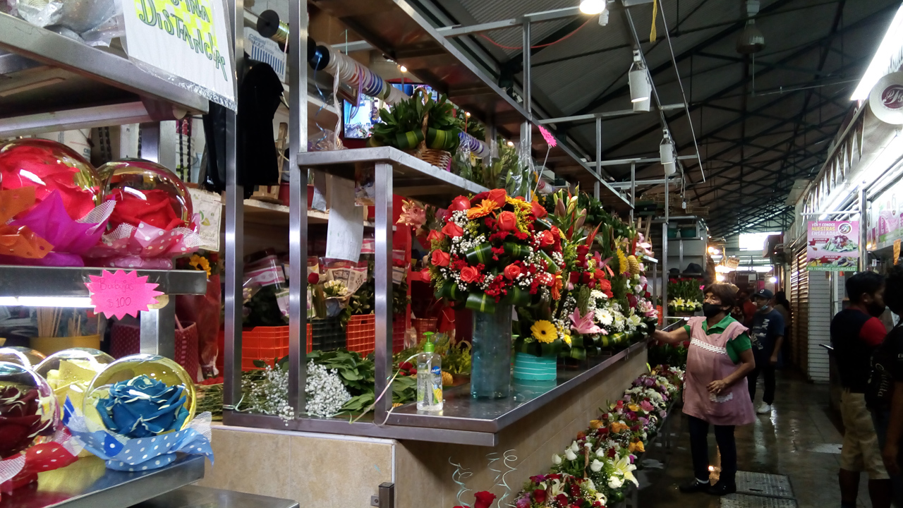 Bajan precios de arreglos florales en Oaxaca, pero ni así se venden | El Imparcial de Oaxaca