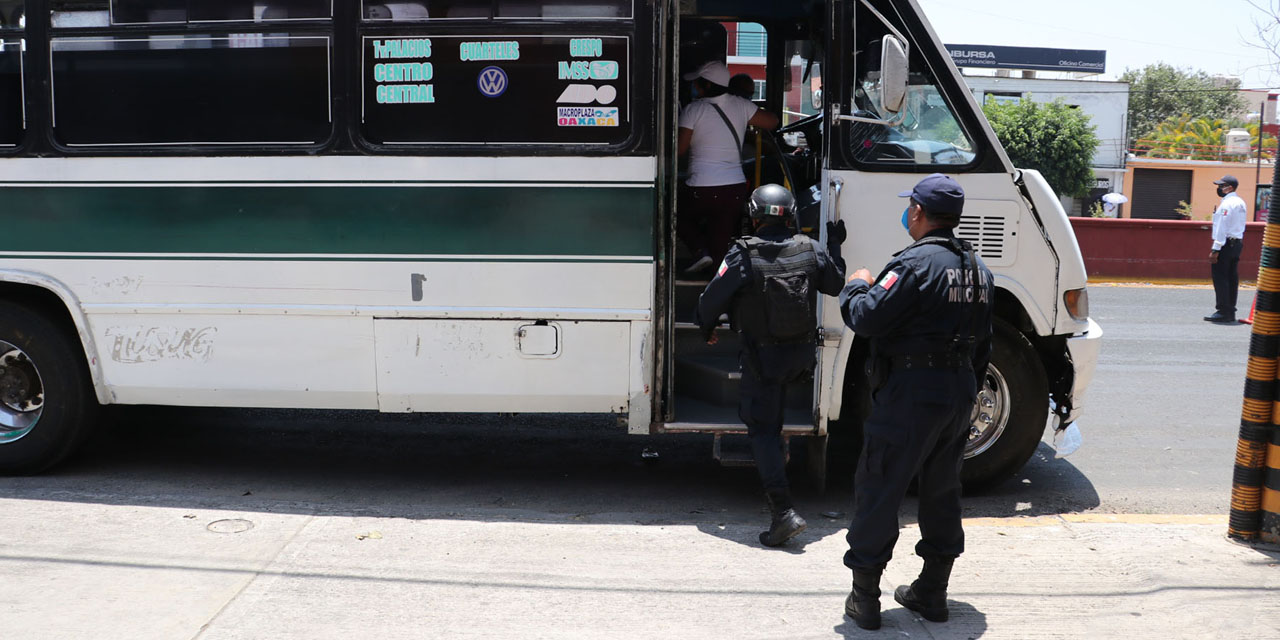 Transportistas incumplen con medidas sanitarias en Oaxaca