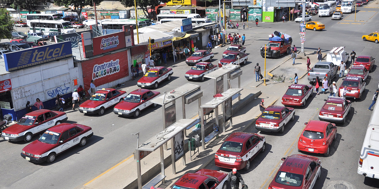 Exhiben abusos de urvans y taxis en Oaxaca | El Imparcial de Oaxaca