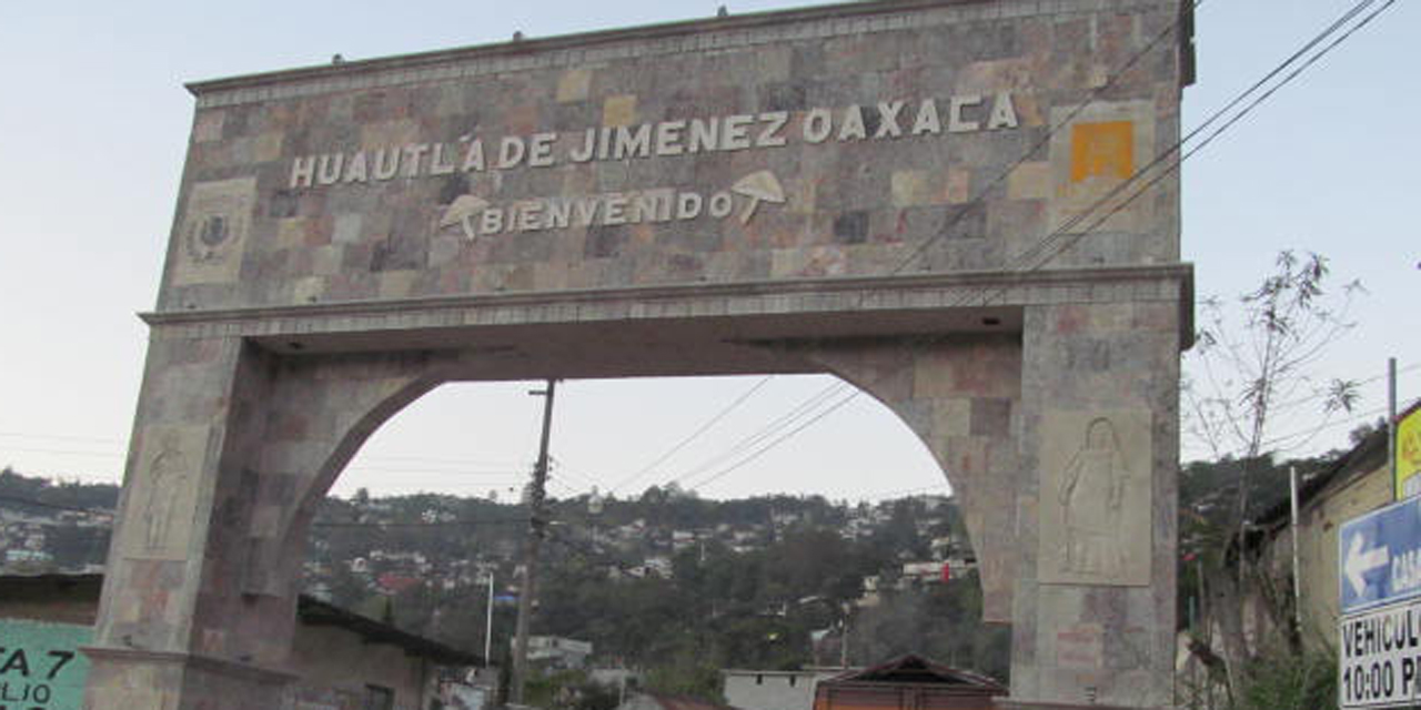 Piden mantenimiento de lámparas decorativas en Huautla | El Imparcial de Oaxaca