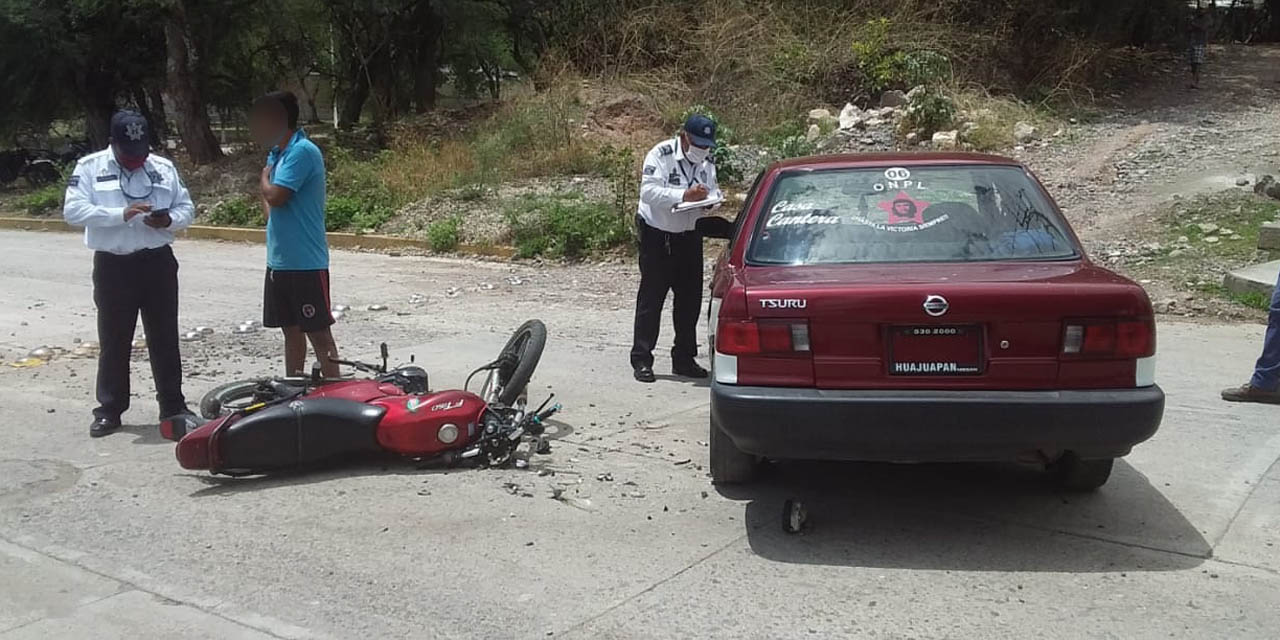 Chocan taxi y mototaxi en Santa Teresa Huajuapan | El Imparcial de Oaxaca