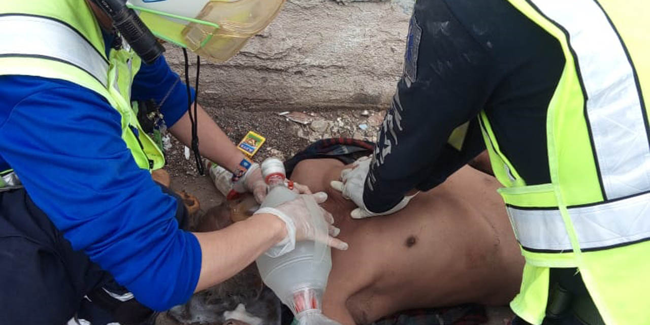 Hombre fallece a bordo de ambulancia en Hospital Civil | El Imparcial de Oaxaca