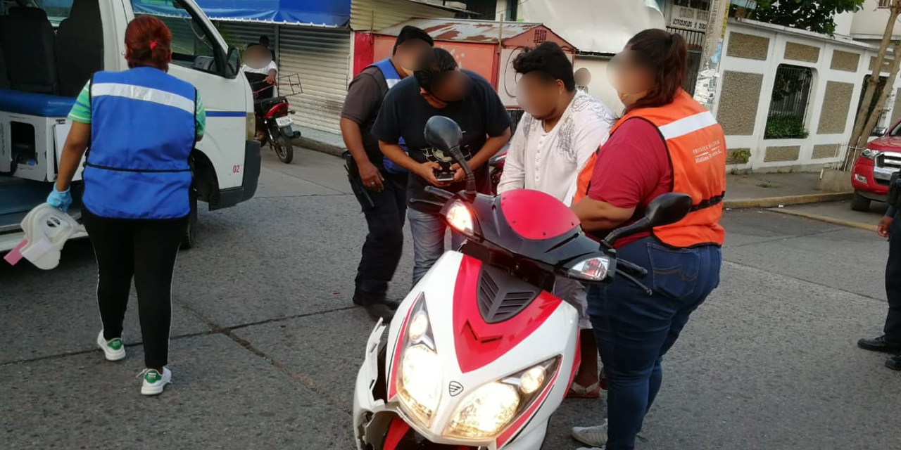 Motociclista se impacta contra automóvil en Matías Romero | El Imparcial de Oaxaca