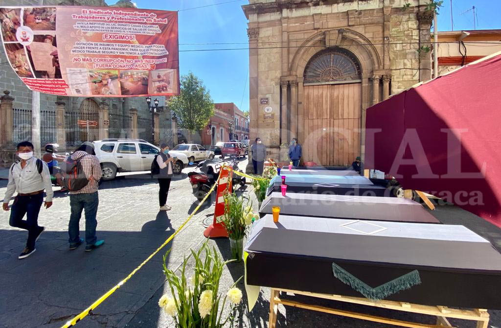 En Oaxaca, protestan y bloquean trabajadores de Salud | El Imparcial de Oaxaca