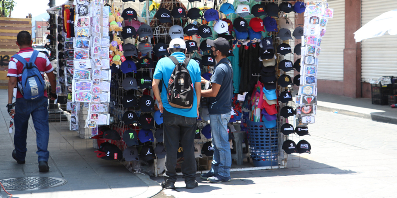 Ambulantes libran las restricciones de Covid-19 | El Imparcial de Oaxaca