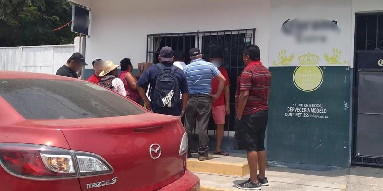 Venta de cerveza en Salina Cruz rompe Sana Distancia