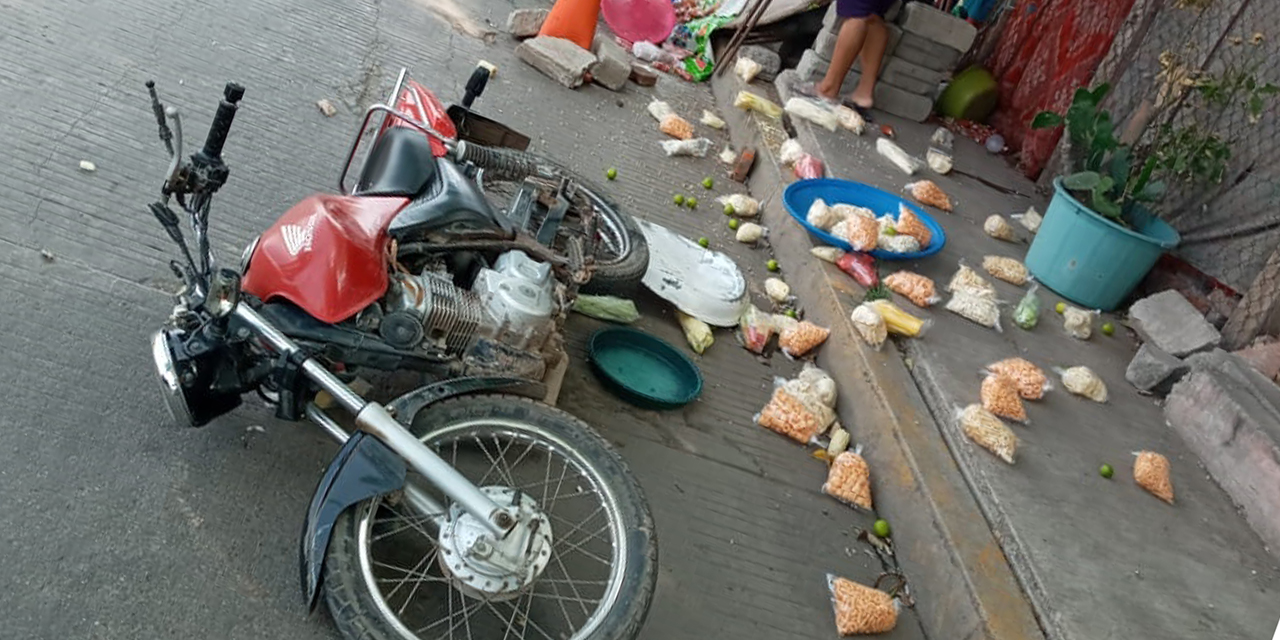 Hallan a mujer muerta en vía pública en Huatulco