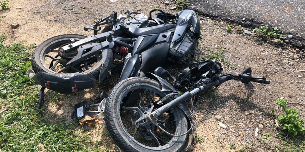 Motociclista muere en accidente en Juchitán