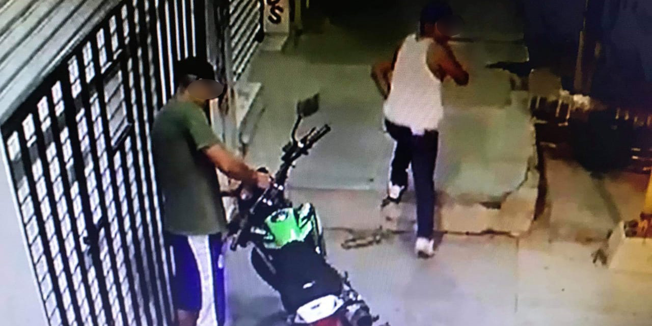 Detienen a presuntos asaltantes de dulcería en Salina Cruz