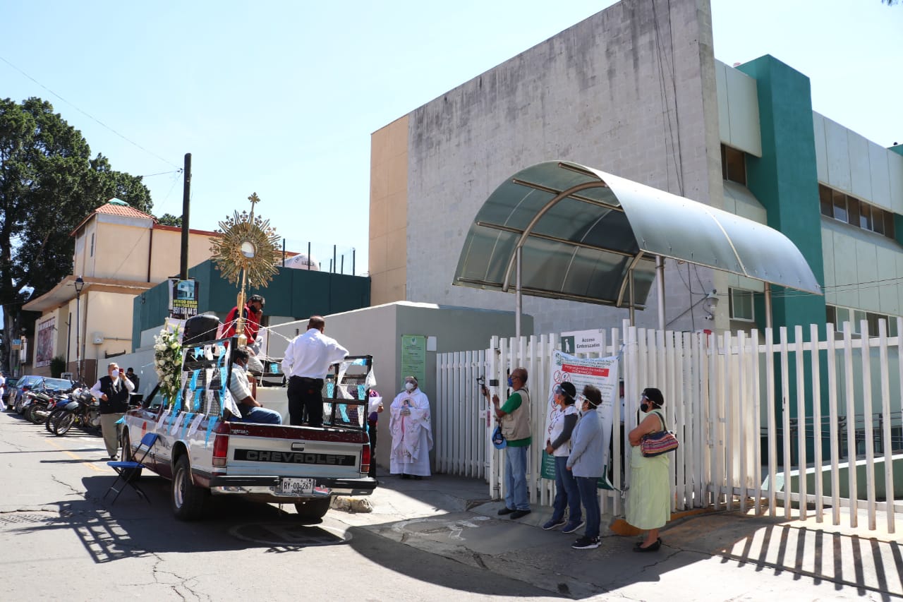 Arquidiócesis de Antequera Oaxaca visitan los hospitales | El Imparcial de Oaxaca