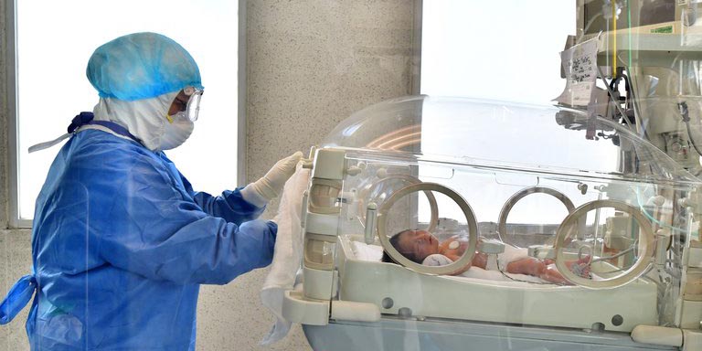 Nacen trillizos en SLP y dan positivo a Covid-19