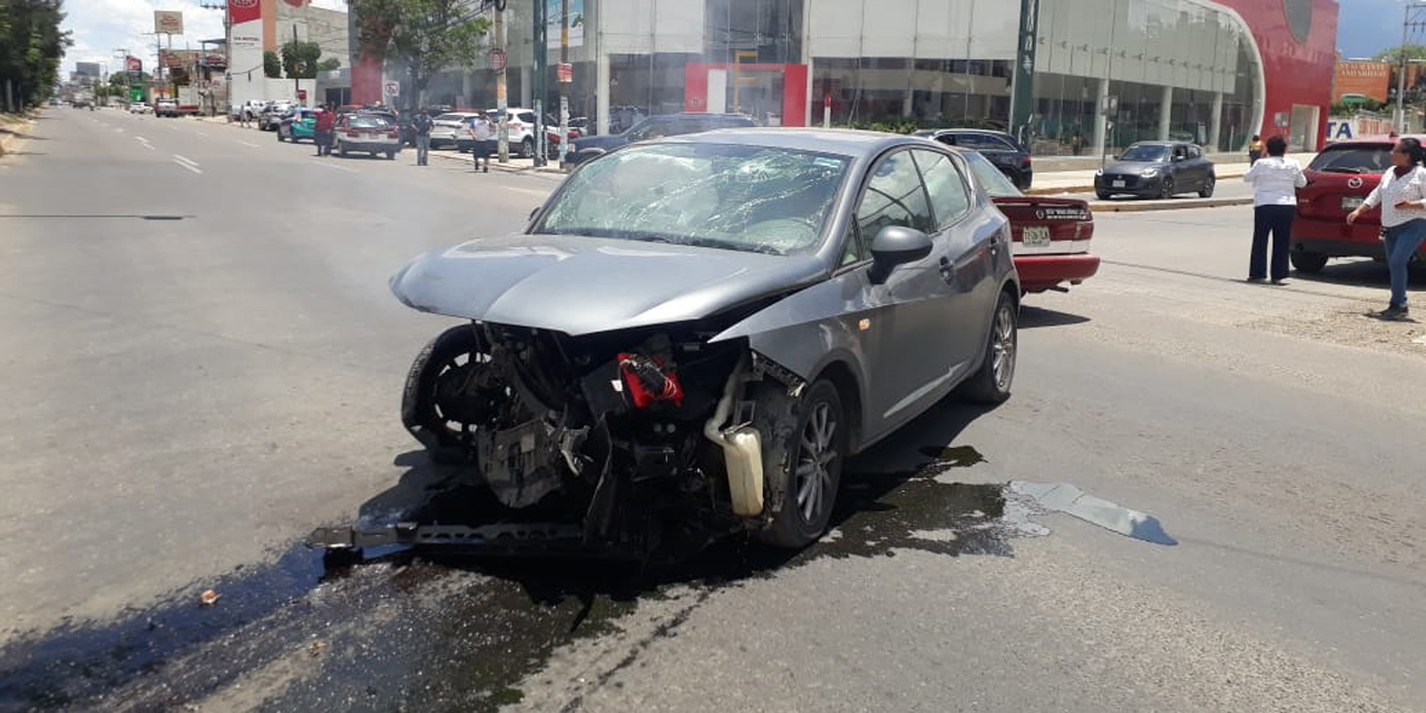Arrastran a motociclista en Símbolos Patrios