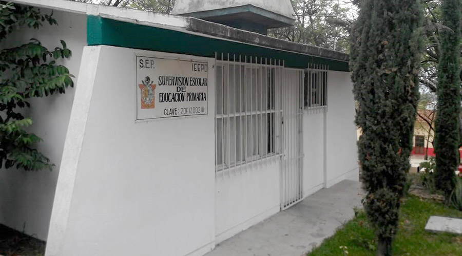Roban en primaria Morelos en dentro de Oaxaca