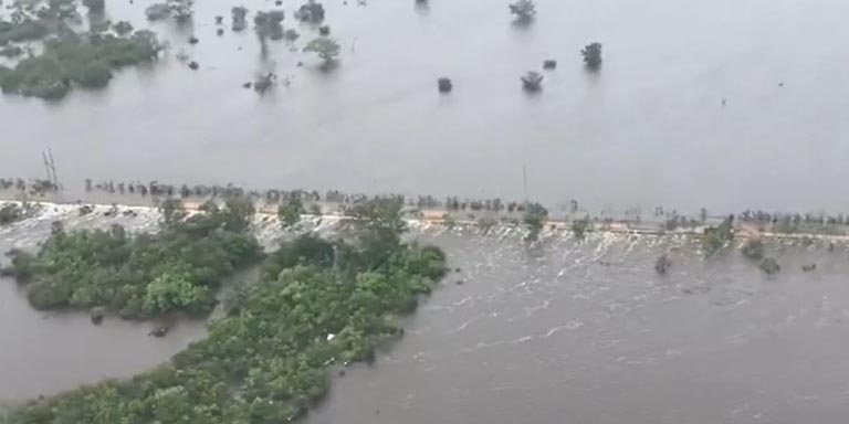 Video: Tormenta tropical azota con fuerza Cancún y Yucatán | El Imparcial de Oaxaca
