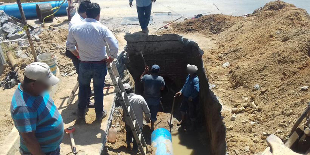 Denuncian fugas de agua en Salina Cruz | El Imparcial de Oaxaca