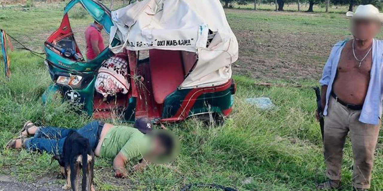 Mototaxista se impacta contra un árbol y muere en San Blas Atempa