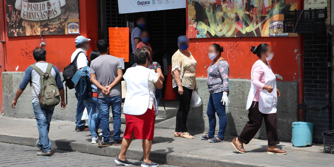 Aumentan contagios con semáforo naranja en Oaxaca