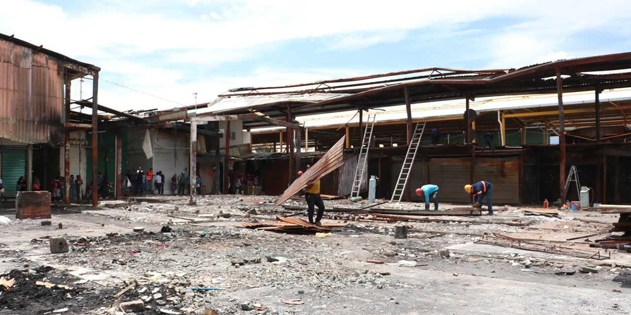 Vuelven saqueos a la Central de Abasto | El Imparcial de Oaxaca
