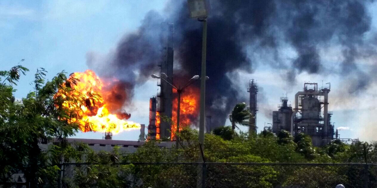 Conato de incendio en Refinería de Salina Cruz