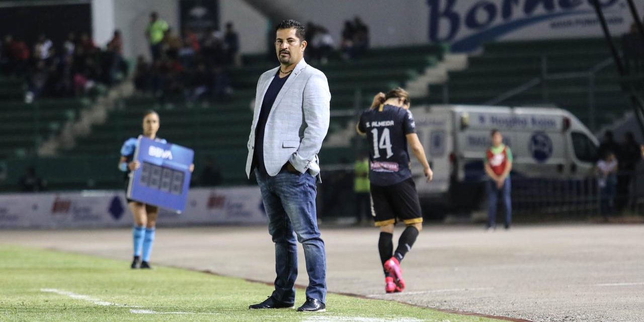 Alejandro Pérez deja la dirección del Club Alebrijes de Oaxaca