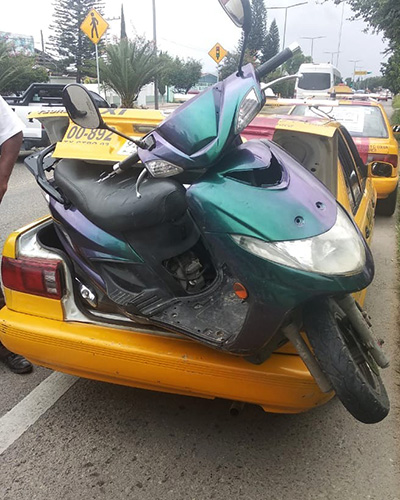 Detienen a taxista que llevaba motoneta en la cajuela | El Imparcial de Oaxaca