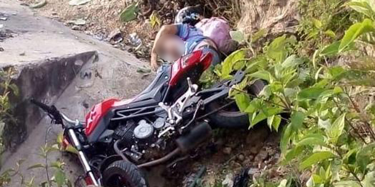 Motociclista derrapa en el Cerro del Fortín | El Imparcial de Oaxaca