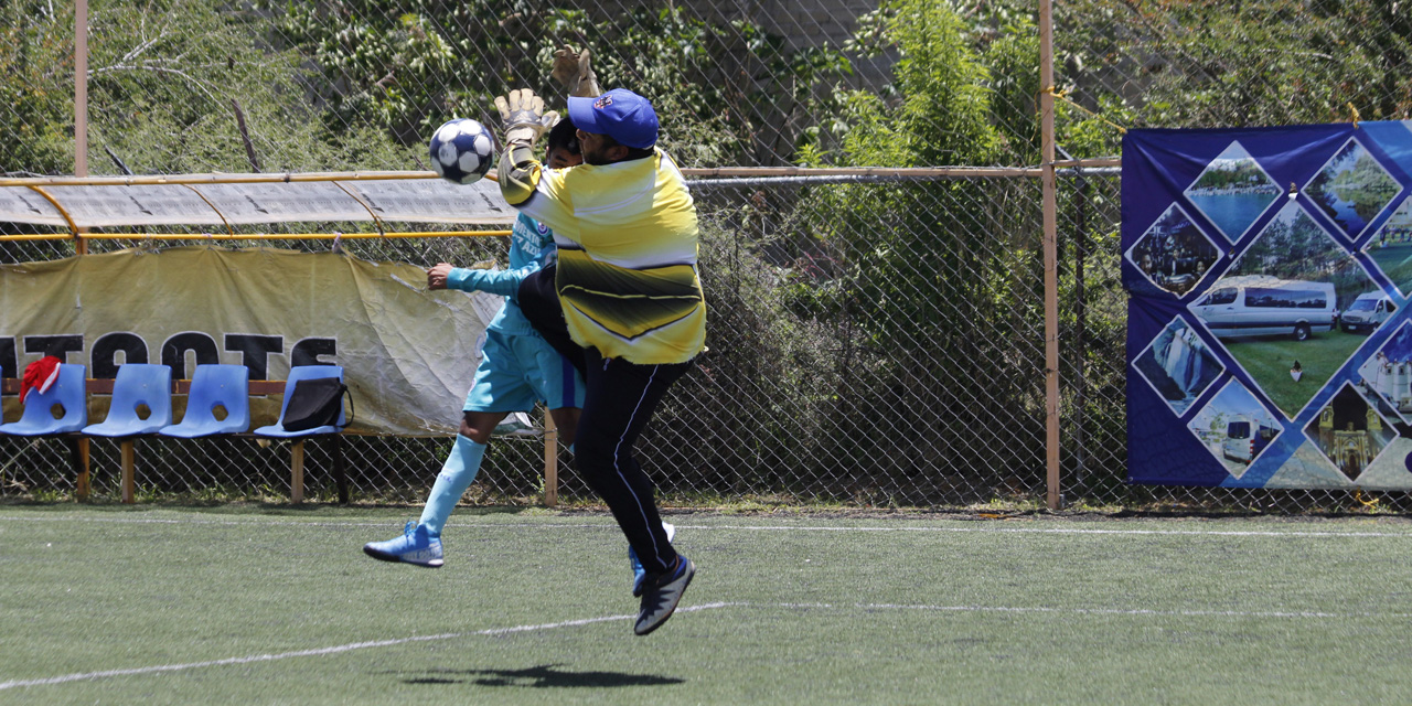 Arrancan primeros encuentros de futbol en nueva normalidad | El Imparcial de Oaxaca