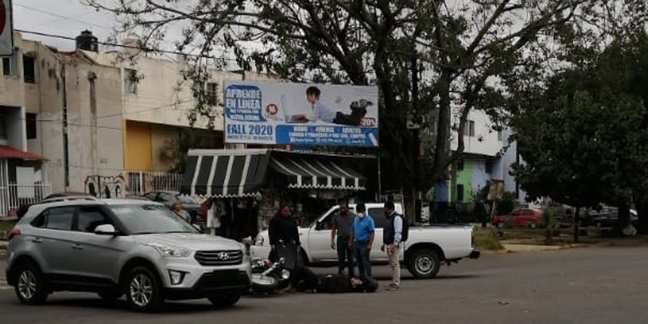 Motociclista derrapa en la Colonia Reforma | El Imparcial de Oaxaca