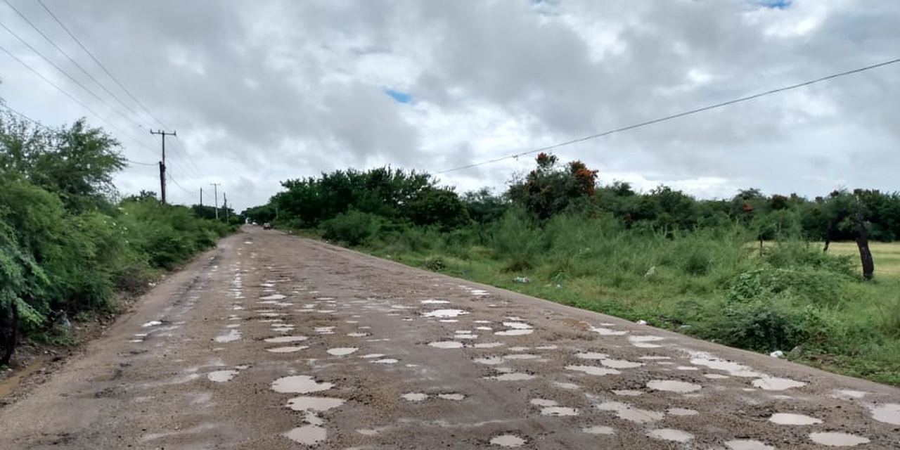 Taxistas de Juchitán anuncian bloqueos por vías en mal estado | El Imparcial de Oaxaca Taxistas de Juchitán anuncian bloqueos por vías en mal estado | El Imparcial de Oaxaca