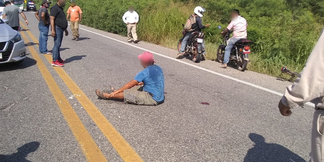 Ciclista se accidenta en carretera a Tehuantepec