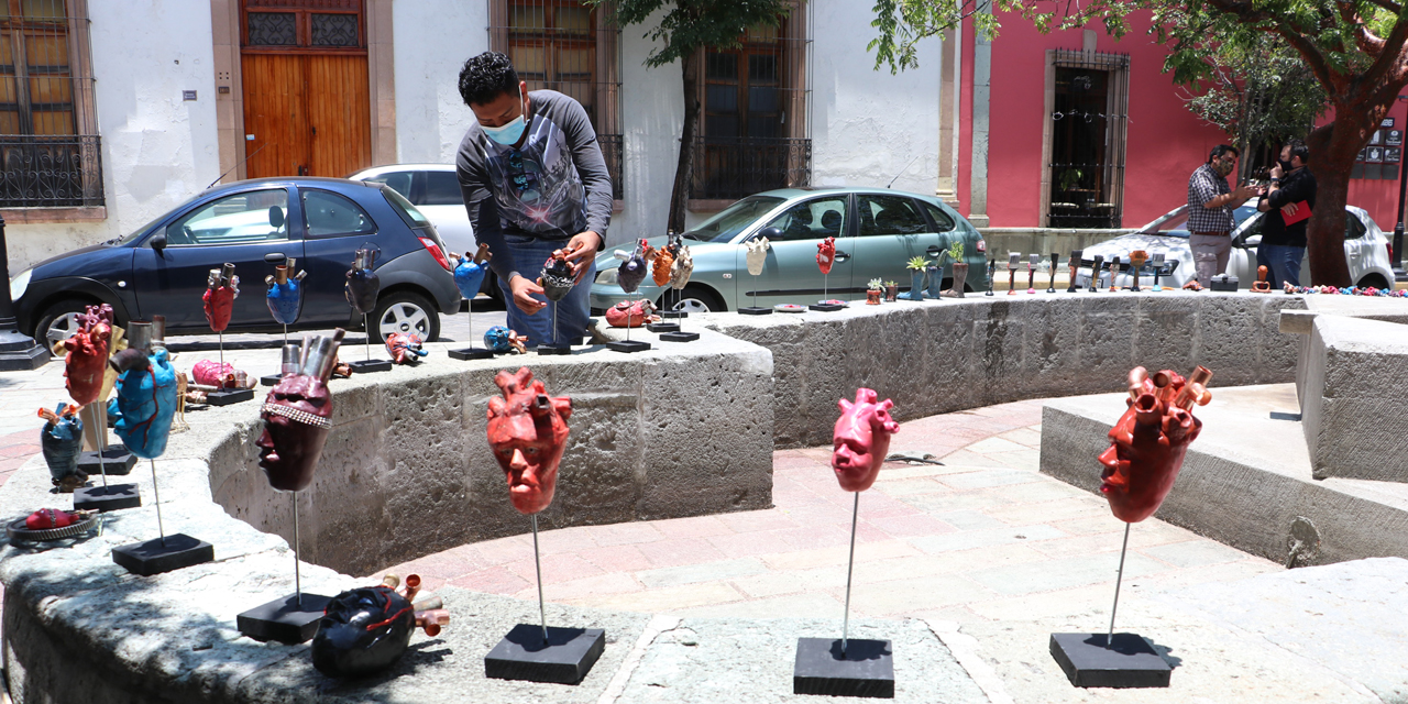 Juan Carlos muestra  la vida de los objetos en Jardín Labastida | El Imparcial de Oaxaca