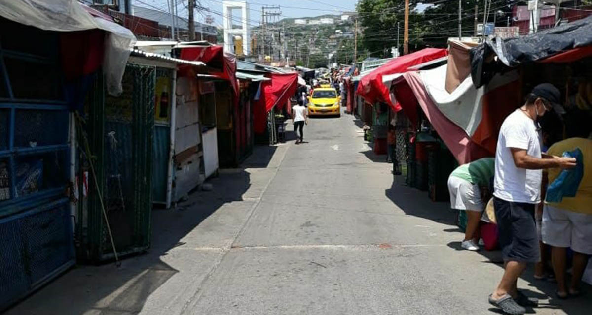 Comercio informal acapara las calles de Salina Cruz, Oaxaca | El Imparcial de Oaxaca